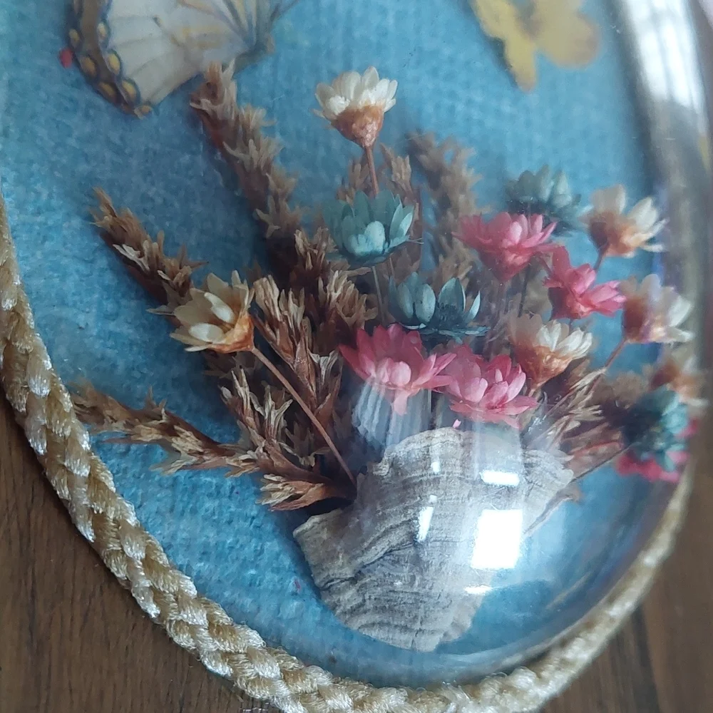 Vintage Handcrafted Wood Hanging Plaque BOHO Butterflies Bubble Plaque. (E)